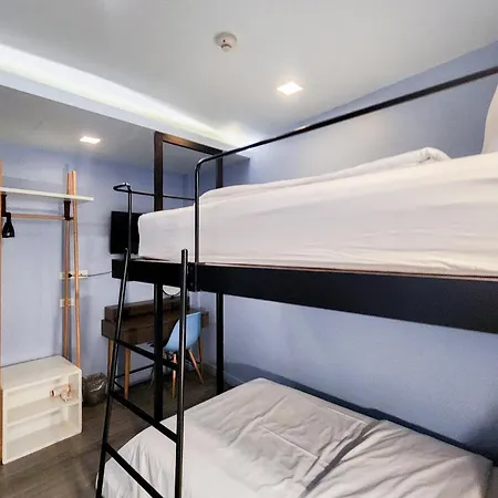 Simply Sleep Hostel Bangkok Exterior photo