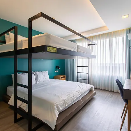 Simply Sleep Hostel Bangkok Exterior photo