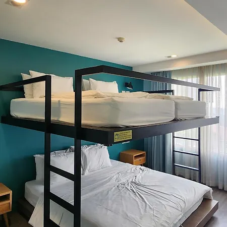 Simply Sleep Hostel Bangkok Exterior photo